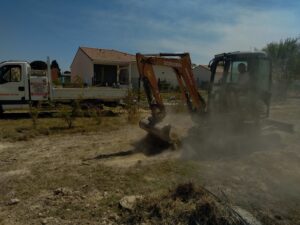 Réalisation et pose de clôture rigide avec plaque de soubassement à Auros