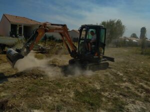 Réalisation et pose de clôture rigide avec plaque de soubassement à Auros